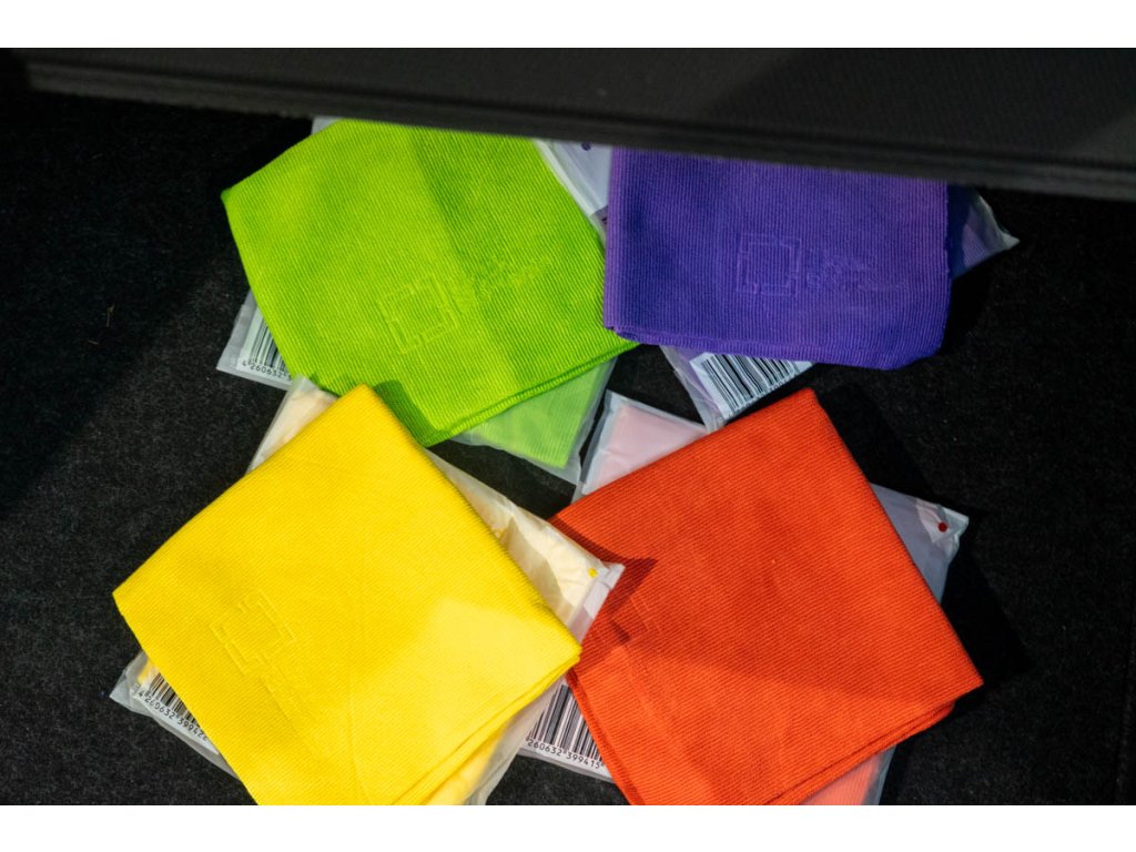 Liquid Elements Polish Towel mikrovláknová utěrka 40x40 cm